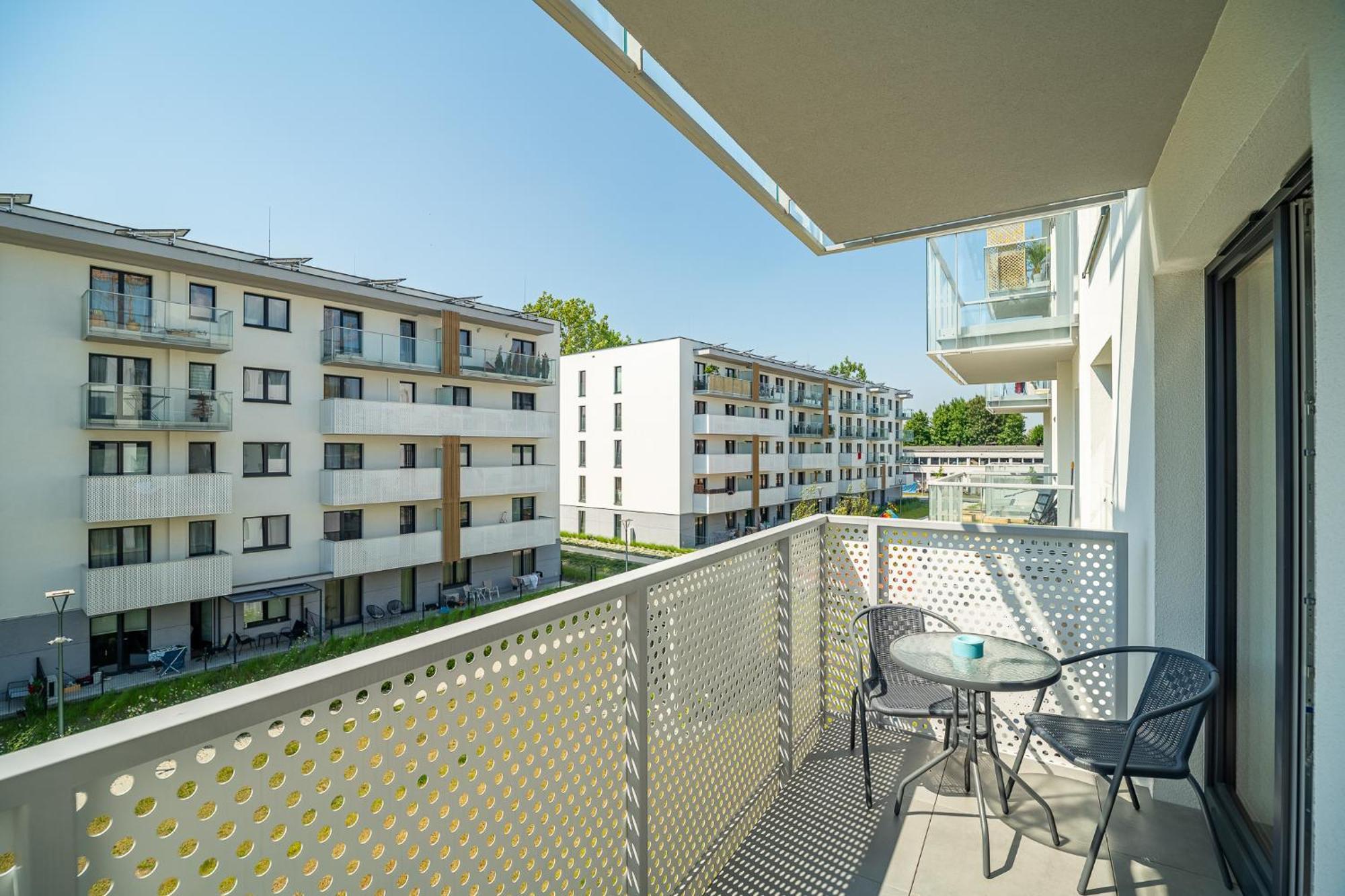 Bagry - Parking, Balcony, Workspace - By Rentujemy Apartment